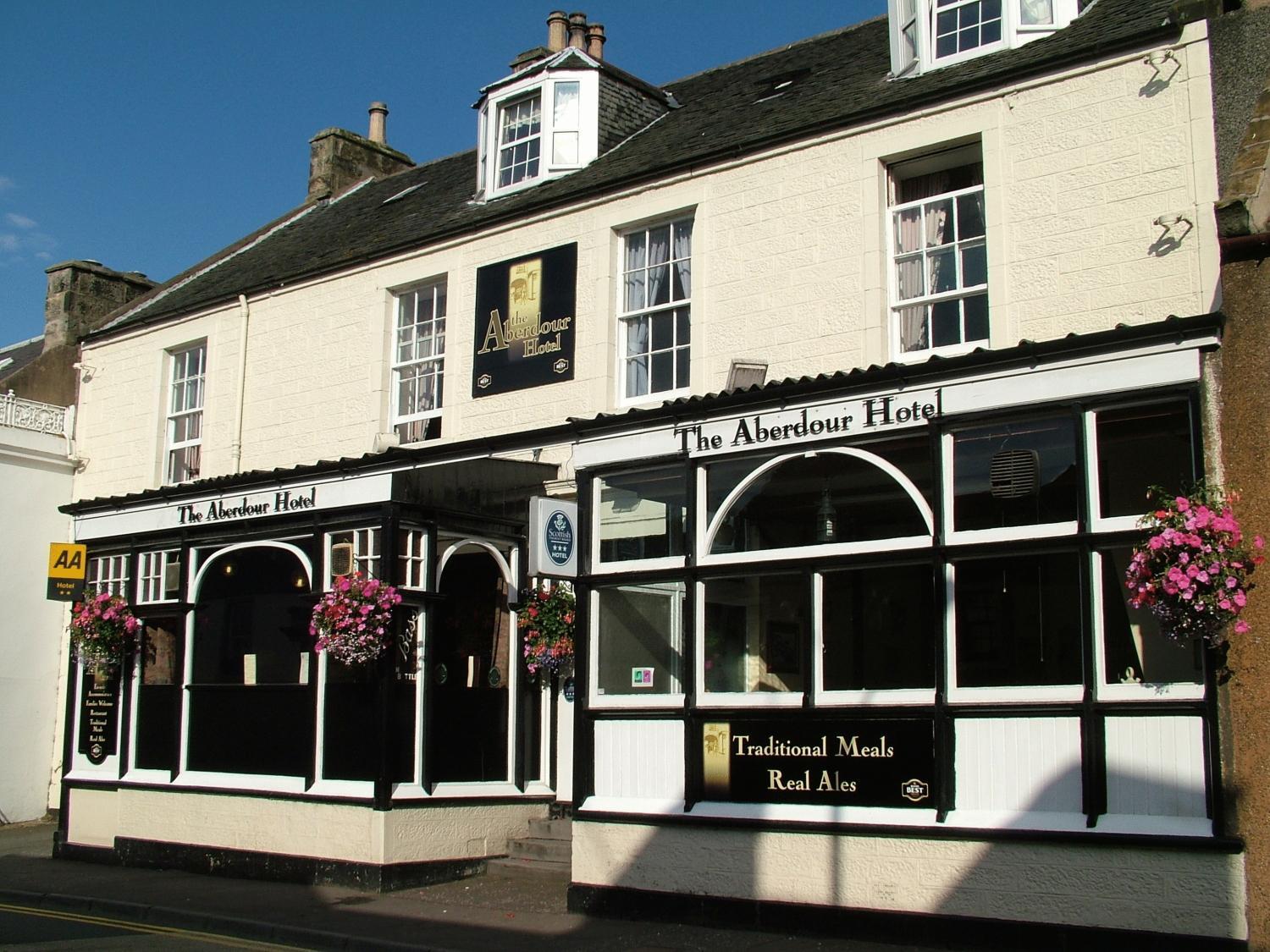 Aberdour Hotel, Stables Rooms & Beer Garden Extérieur photo